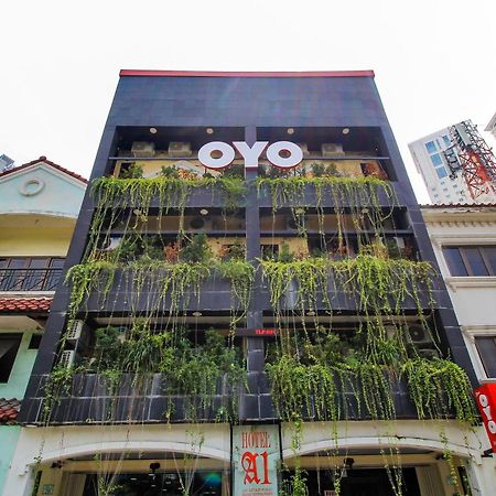 Super Oyo Capital O 217 A1 Hotel Сурабая Экстерьер фото