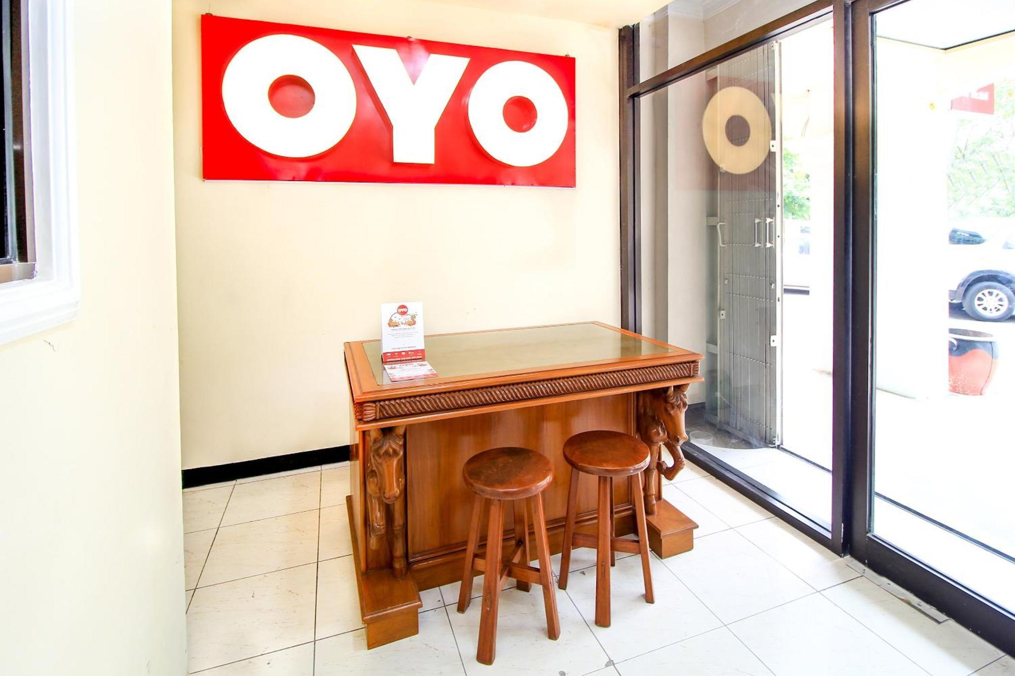 Super Oyo Capital O 217 A1 Hotel Сурабая Экстерьер фото